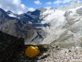 W tym miejscu były przygotowane trzy platformy pod namioty.